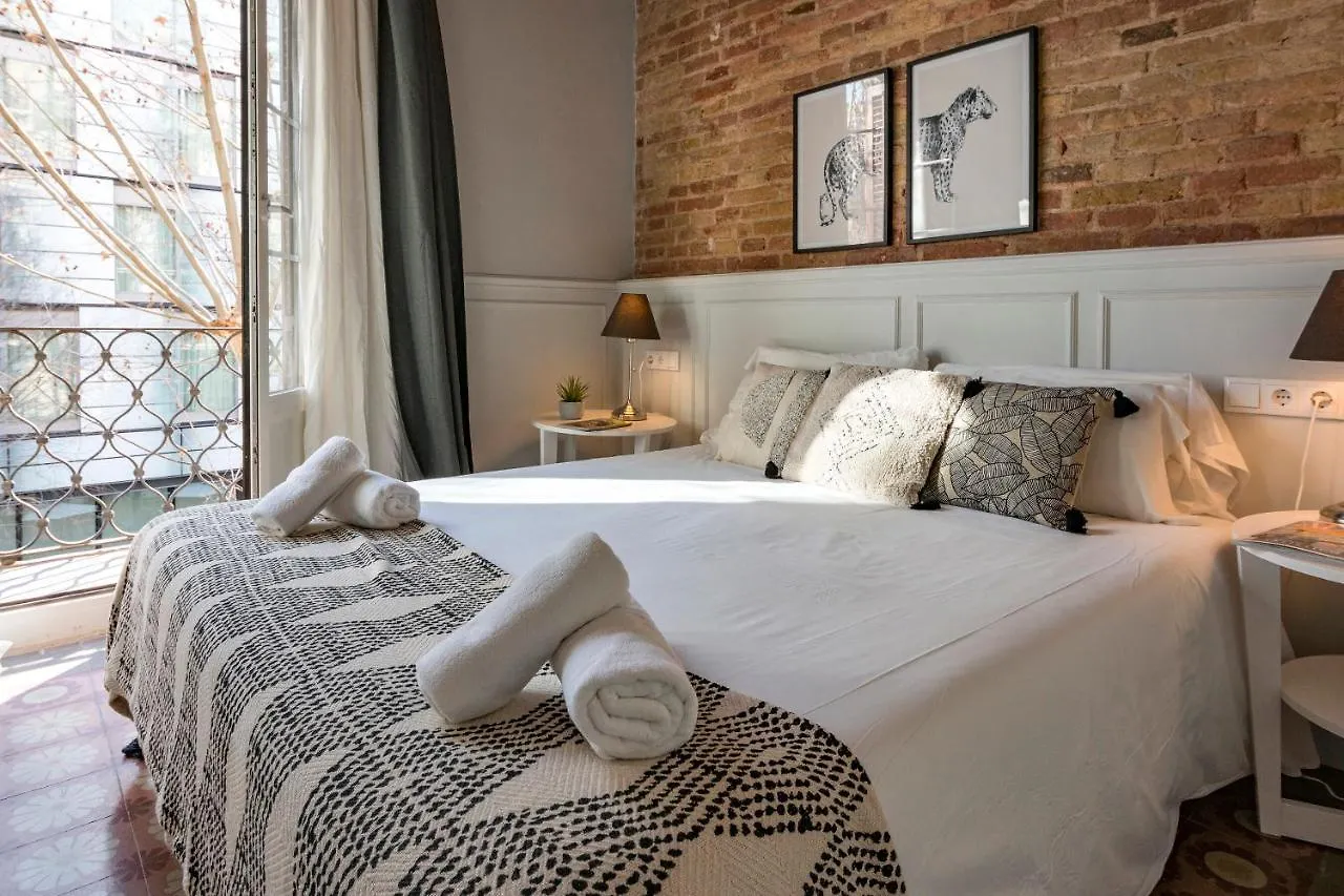 Habitat Apartments Alaia Барселона
