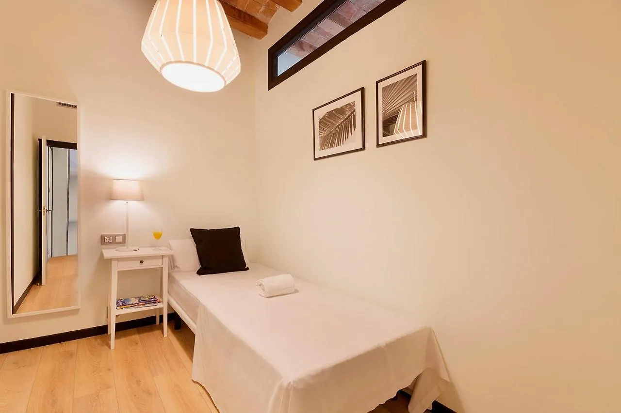 Habitat Apartments Alaia Барселона 0*,  Испания