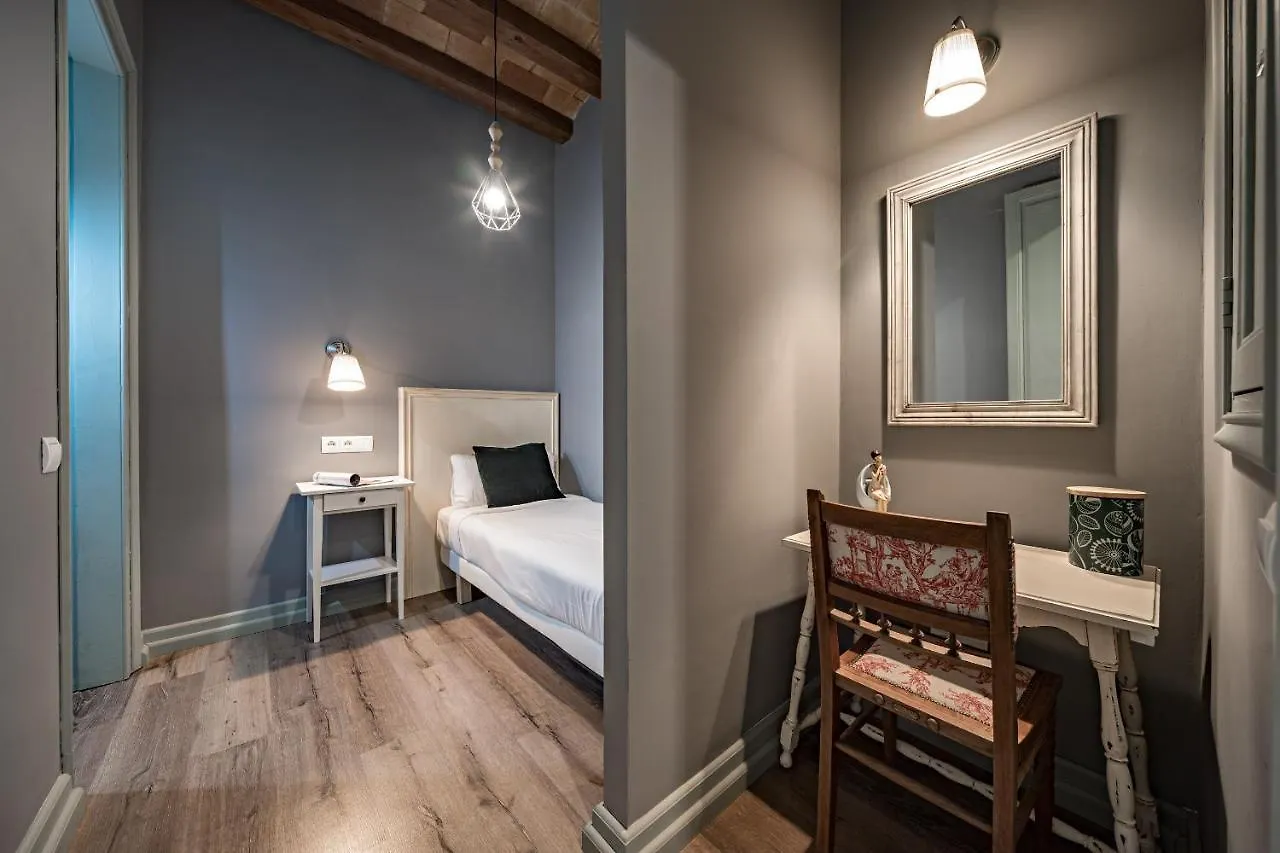 Habitat Apartments Alaia Барселона
