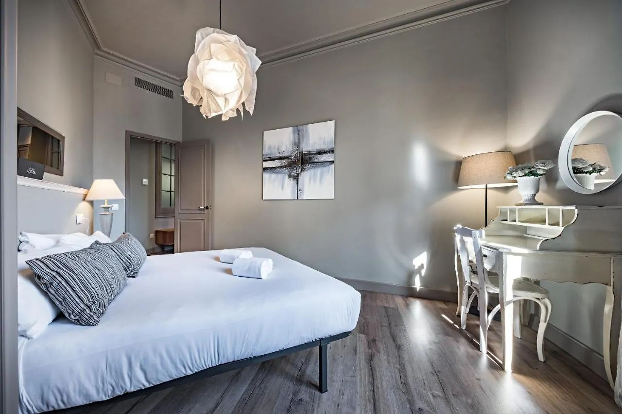 Habitat Apartments Alaia Барселона