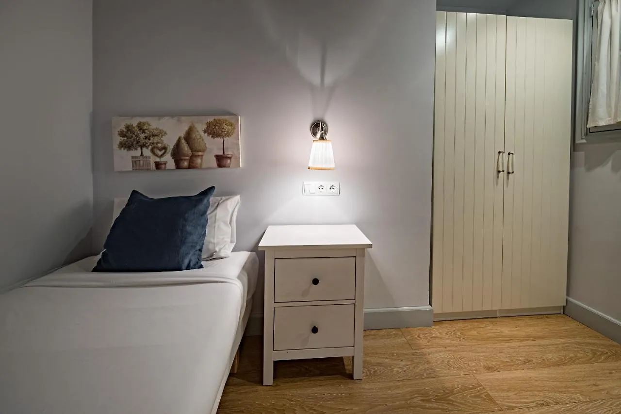 Habitat Apartments Alaia Барселона Испания