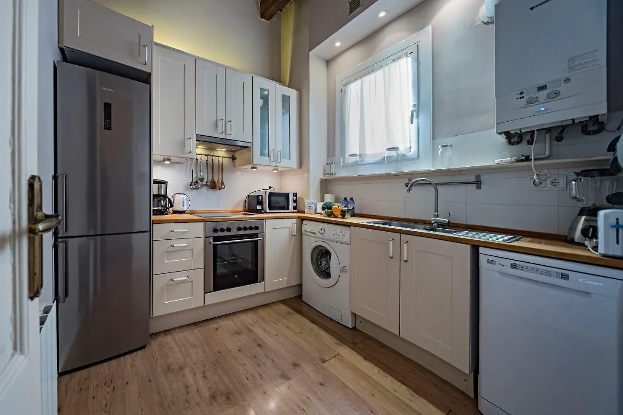 Habitat Apartments Alaia Барселона